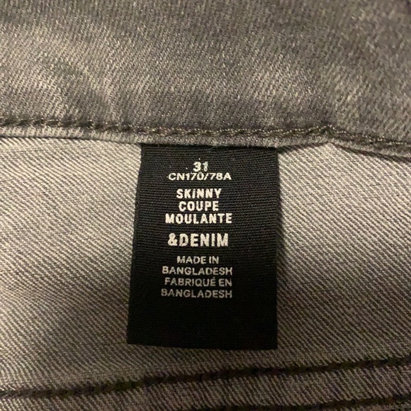 H&M high waisted skinny jeans - Picture 4 of 4